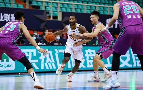 郭艾伦三节爆料了吗视频,揭秘篮球场上的那些不为人知的故事 第2张 郭艾伦三节爆料了吗视频,揭秘篮球场上的那些不为人知的故事 第2张